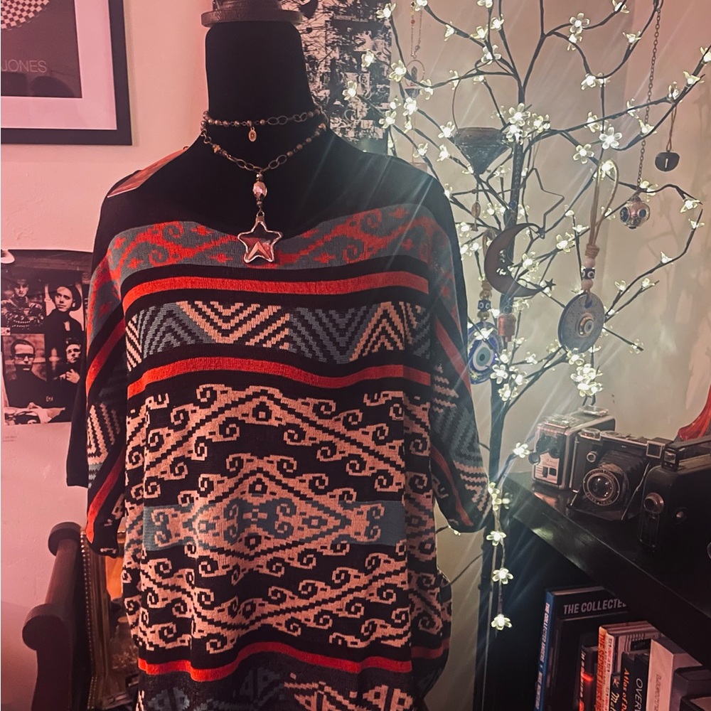 Coracora Pullover dolman sleeve knit top blouse